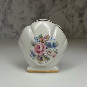 Vintage Sadler Ceramic Shell Shaped Posy Vase, English Made,Scalloped Shell Vase